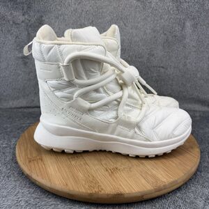 Merrell Boots Womens Size 8 White Waterproof Quilted Ankle Winter Snow J003702